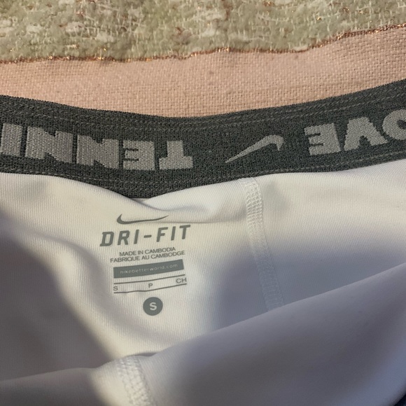 SOLD‼️Nike Tennis Skirt - Picture 5 of 6